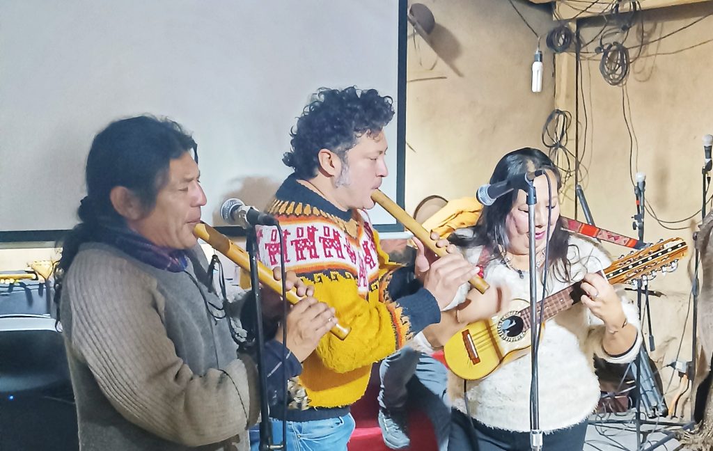 1718953318406